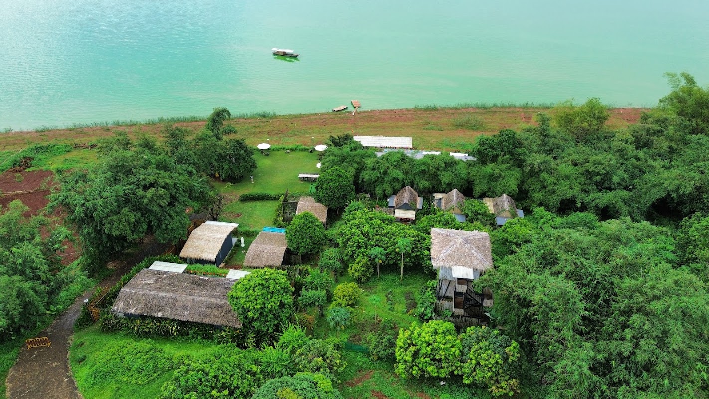 Nomia Garden Retreats