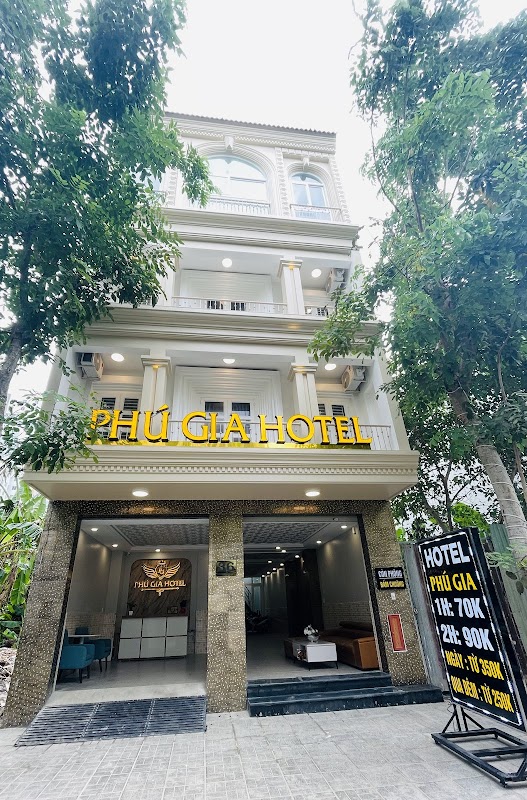 Phú Gia Hotel