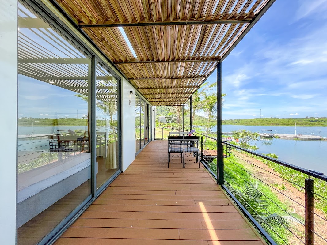The Lake House – Retreat and watersports