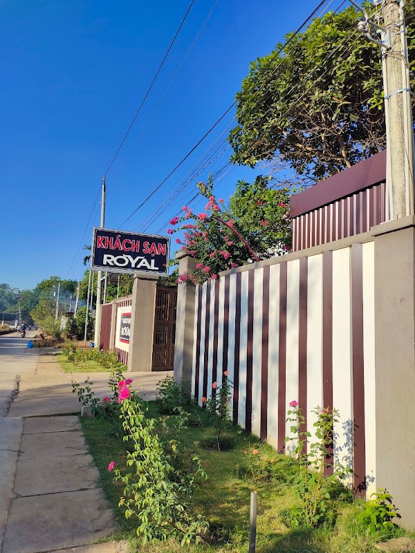 Khách Sạn Royal